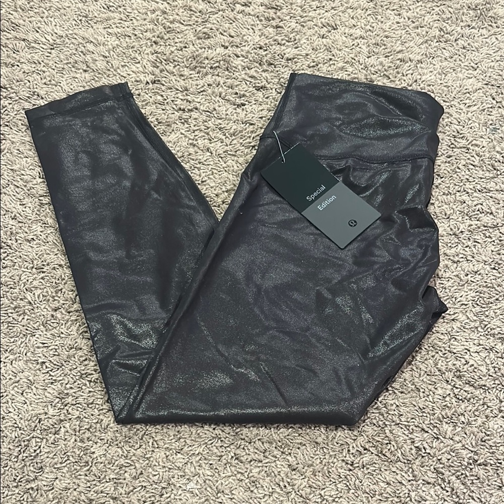 Shiny Black Lululemon Leggings